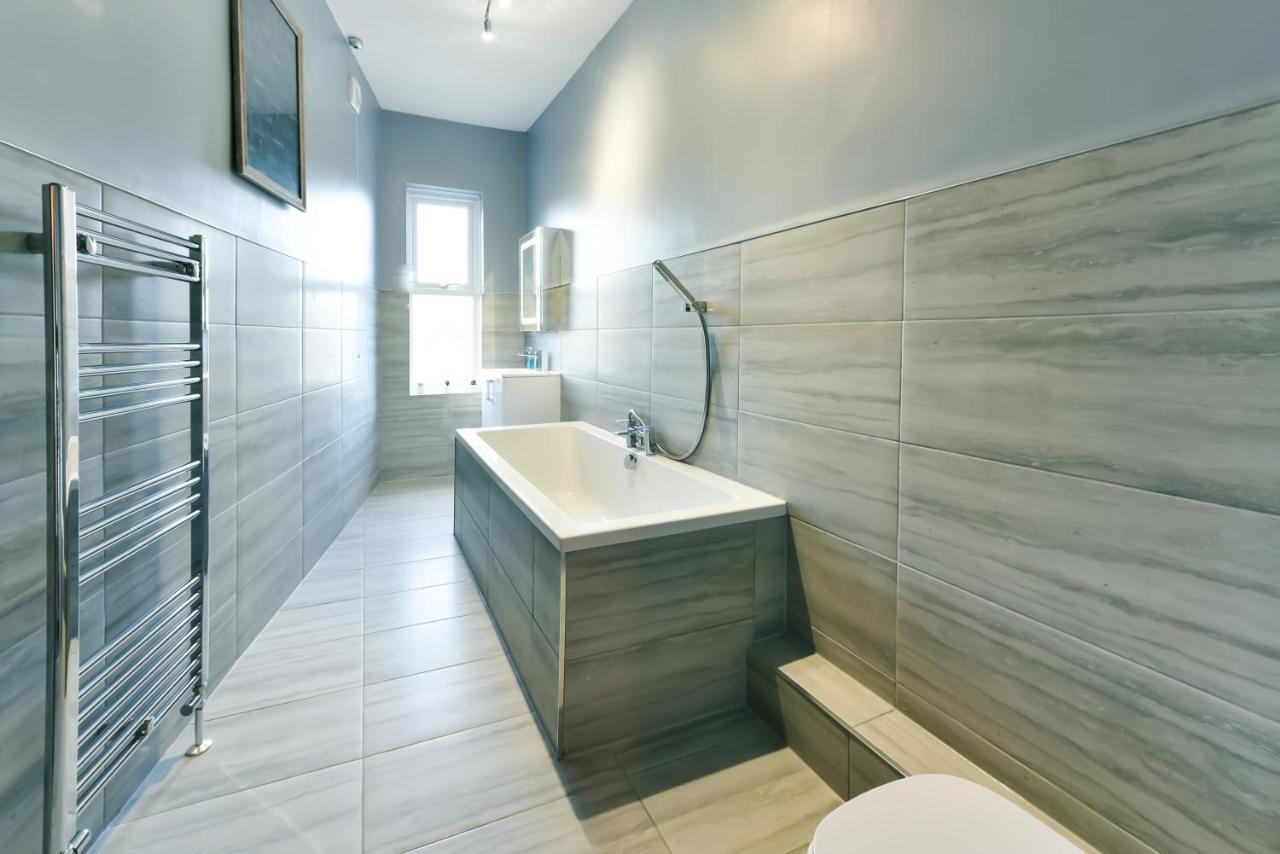4 Bedroom, 2 Bathroom House - Free Parking Pontefract Exterior foto