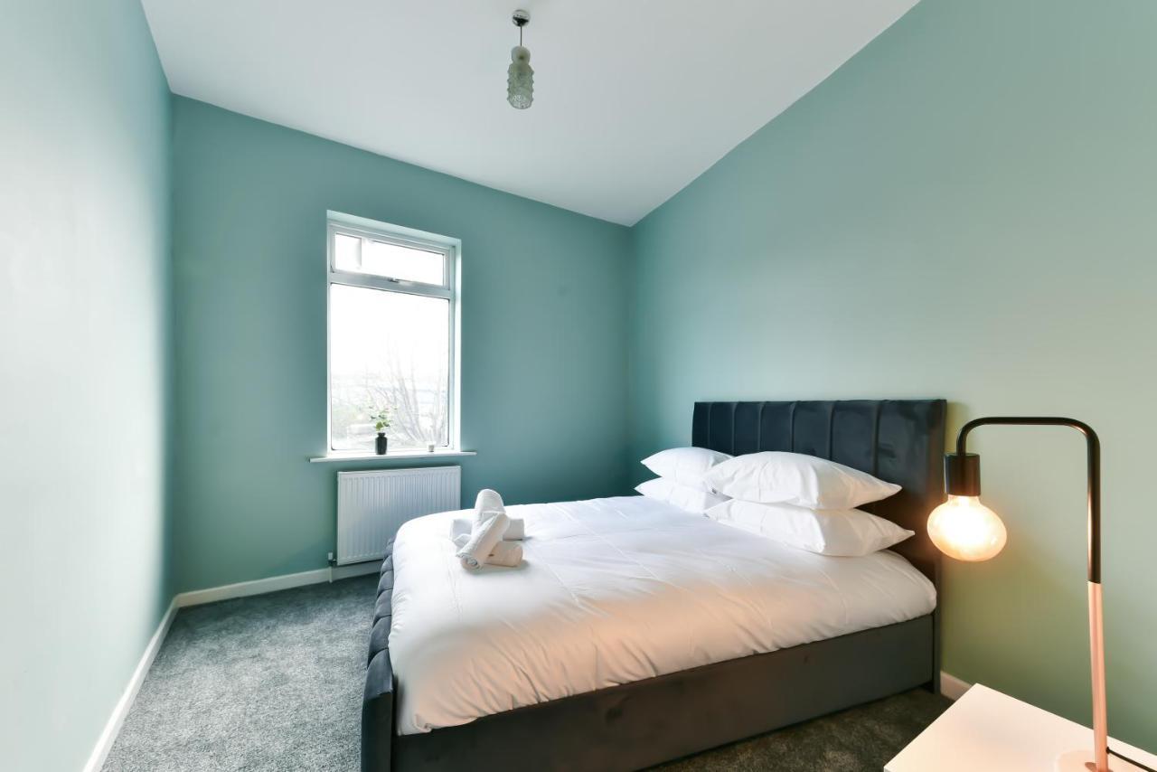 4 Bedroom, 2 Bathroom House - Free Parking Pontefract Exterior foto