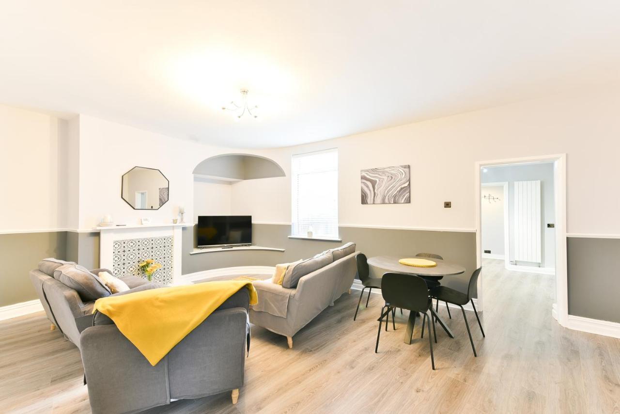 4 Bedroom, 2 Bathroom House - Free Parking Pontefract Exterior foto